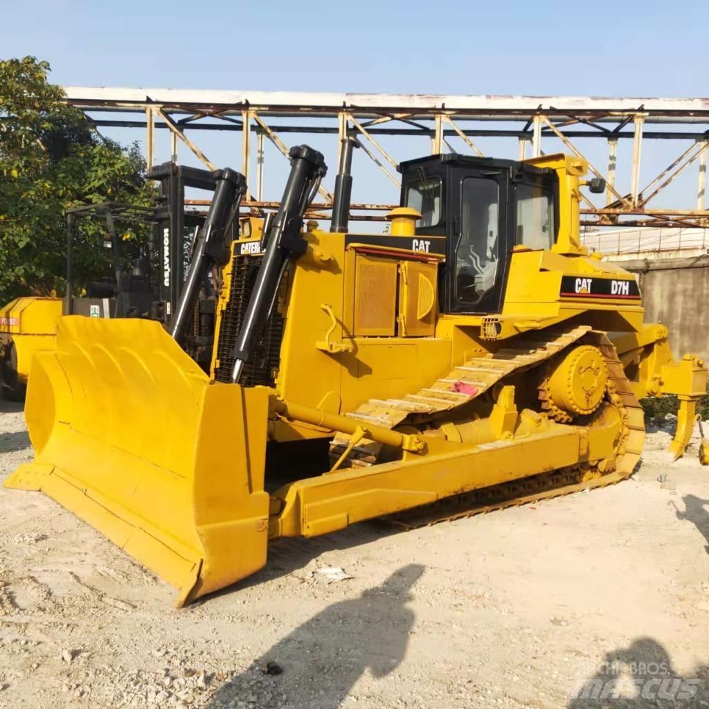 CAT D7H Гусеничні бульдозери