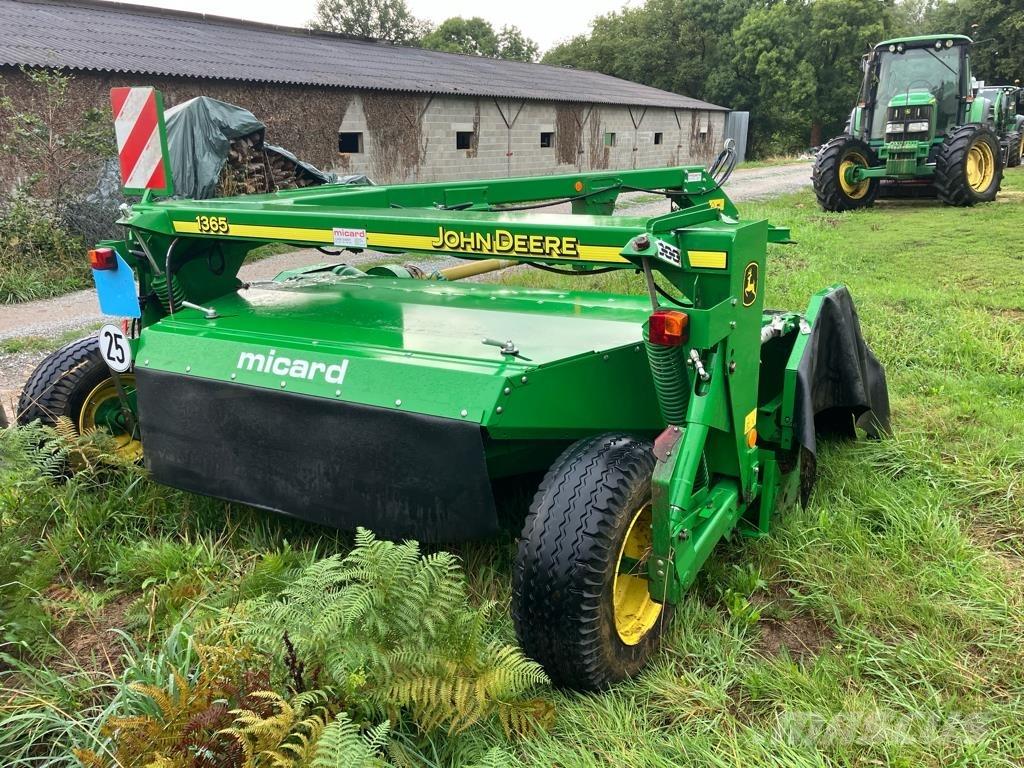 John Deere 1365 Навісні та причіпні косарки