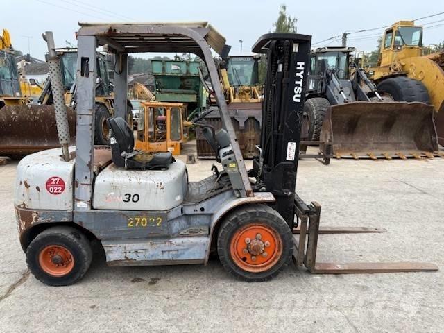 Hytsu S100 30 Дизельні навантажувачі
