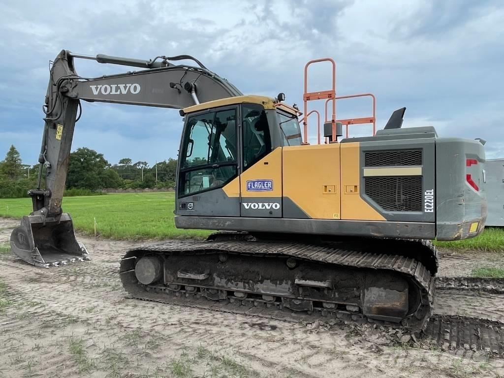 Volvo EC 220 EL Гусеничні екскаватори