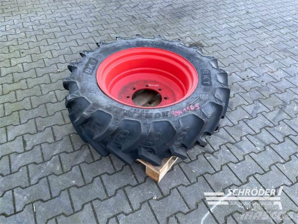 BKT 1X 320/70 R24 Колеса