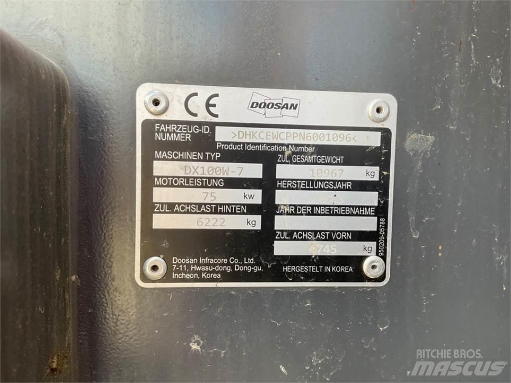 Doosan DX100W-7 Колісні екскаватори