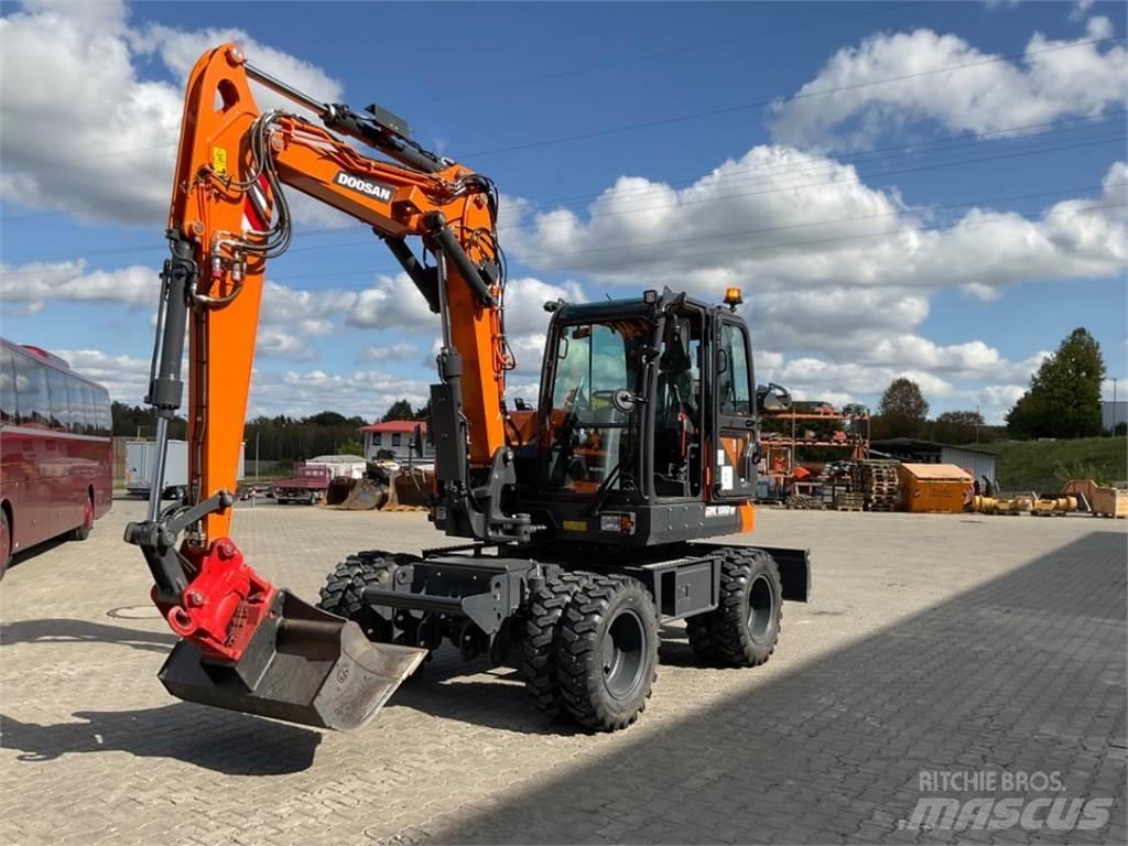 Doosan DX100W-7 Колісні екскаватори