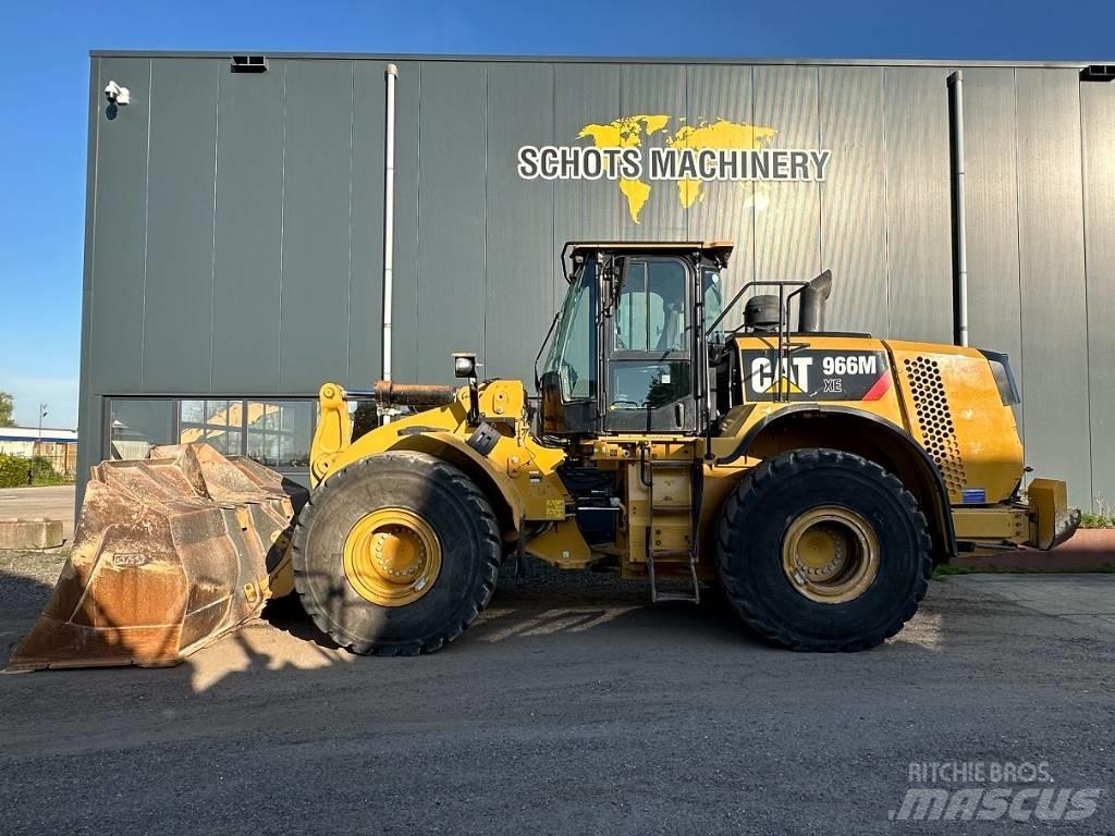 CAT 966 M Фронтальні навантажувачі