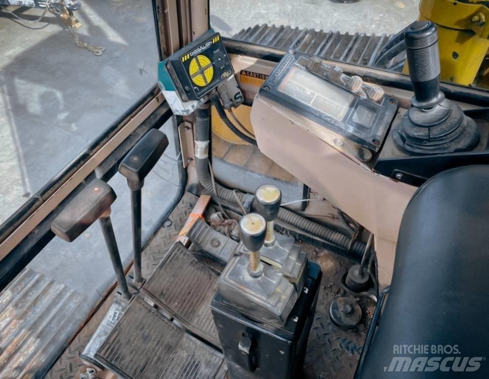 Komatsu PC 200 LC-3 Гусеничні екскаватори