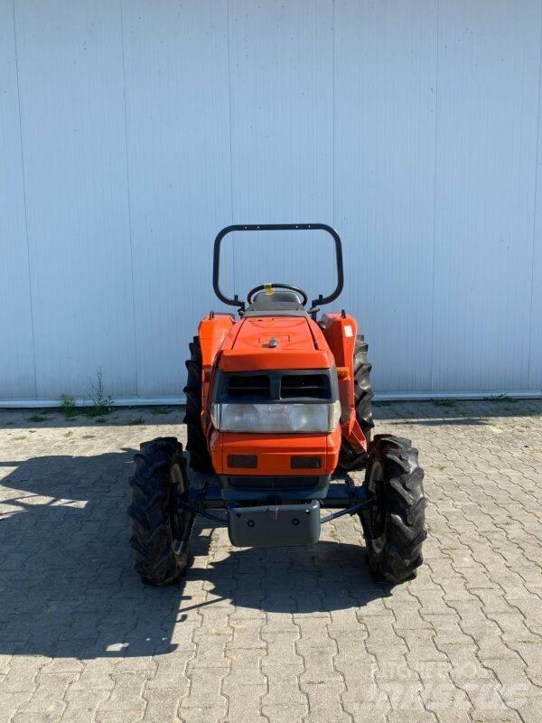 Kubota GL260 Трактори