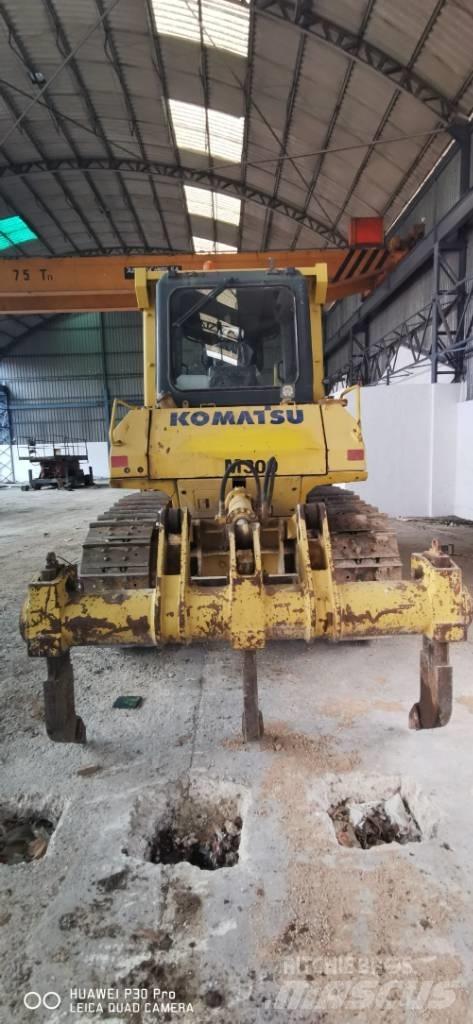 Komatsu DX 65 Гусеничні бульдозери