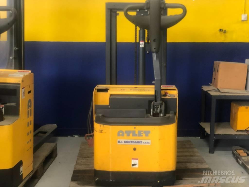 Atlet CSL 160 Самохідні електроштабелери