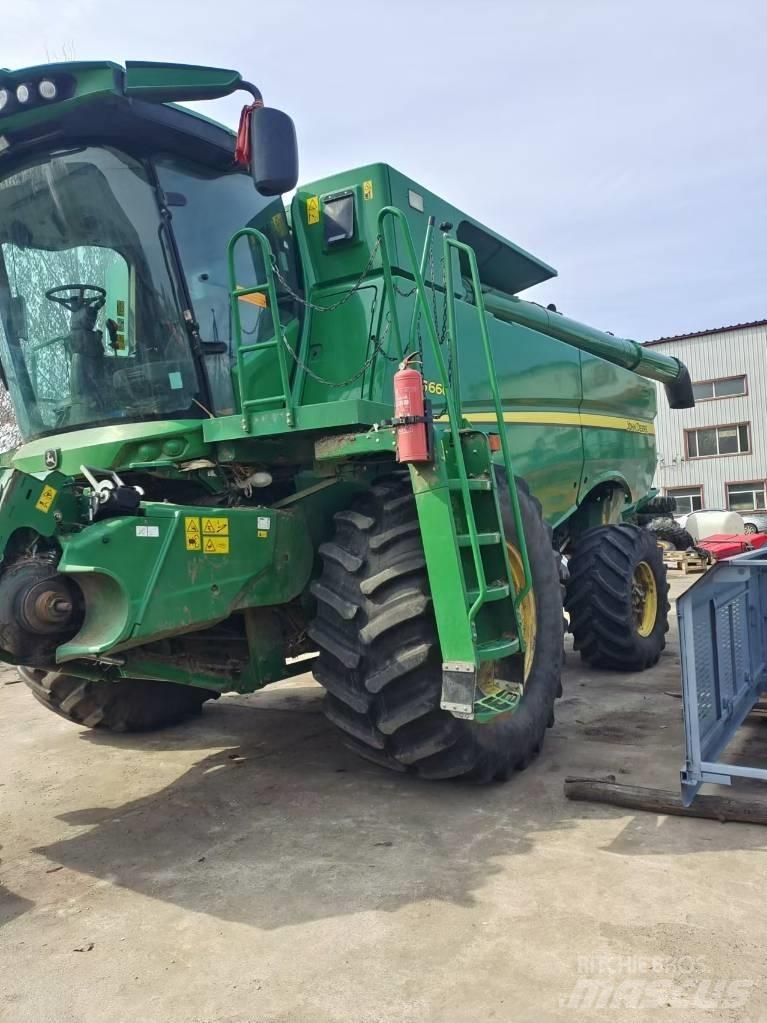 John Deere S660 Зернозбиральні комбайни