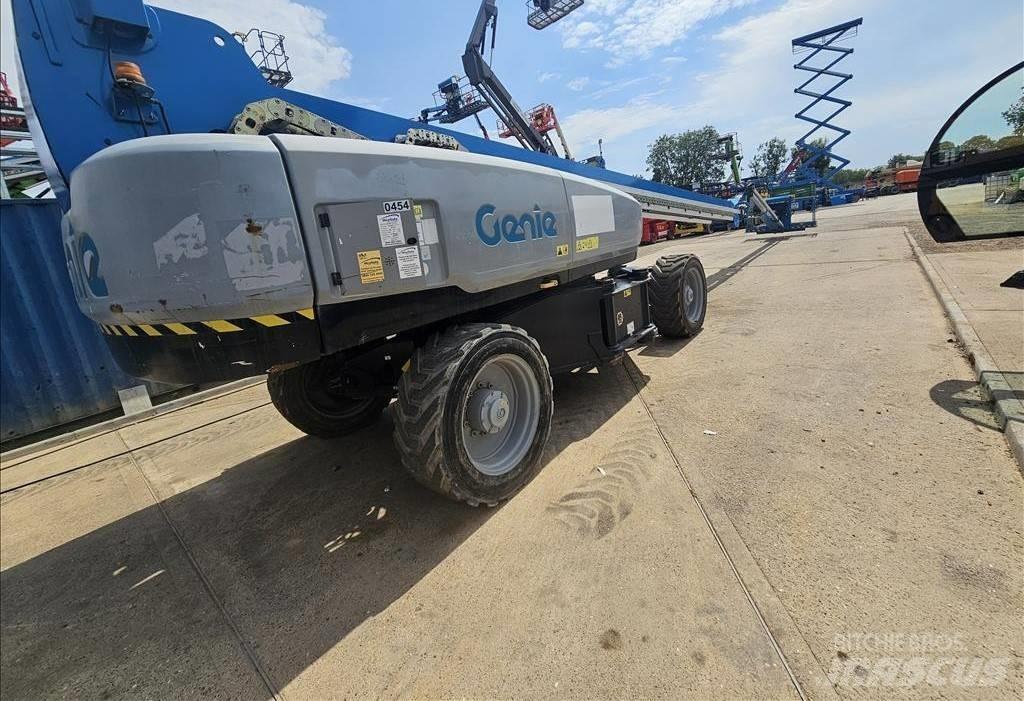 Genie SX135 XC Телескопічні підйомники