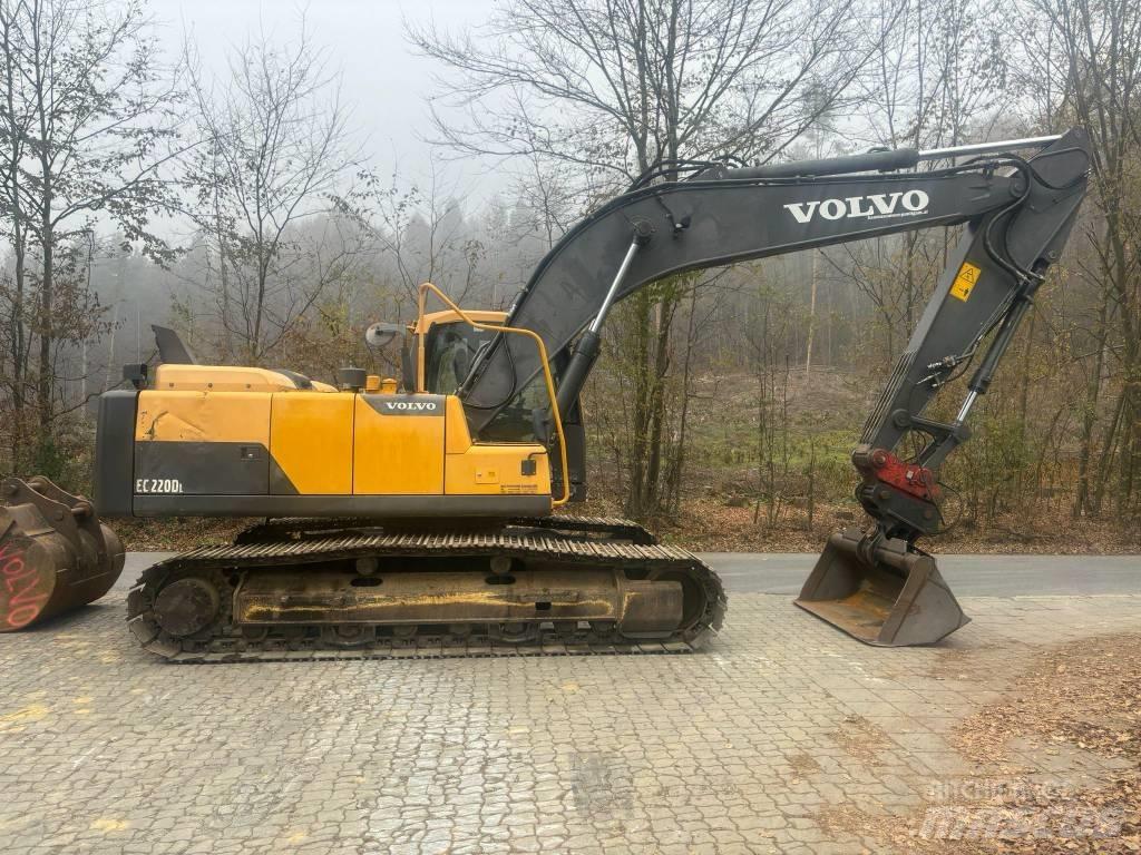 Volvo EC 220 DL Гусеничні екскаватори