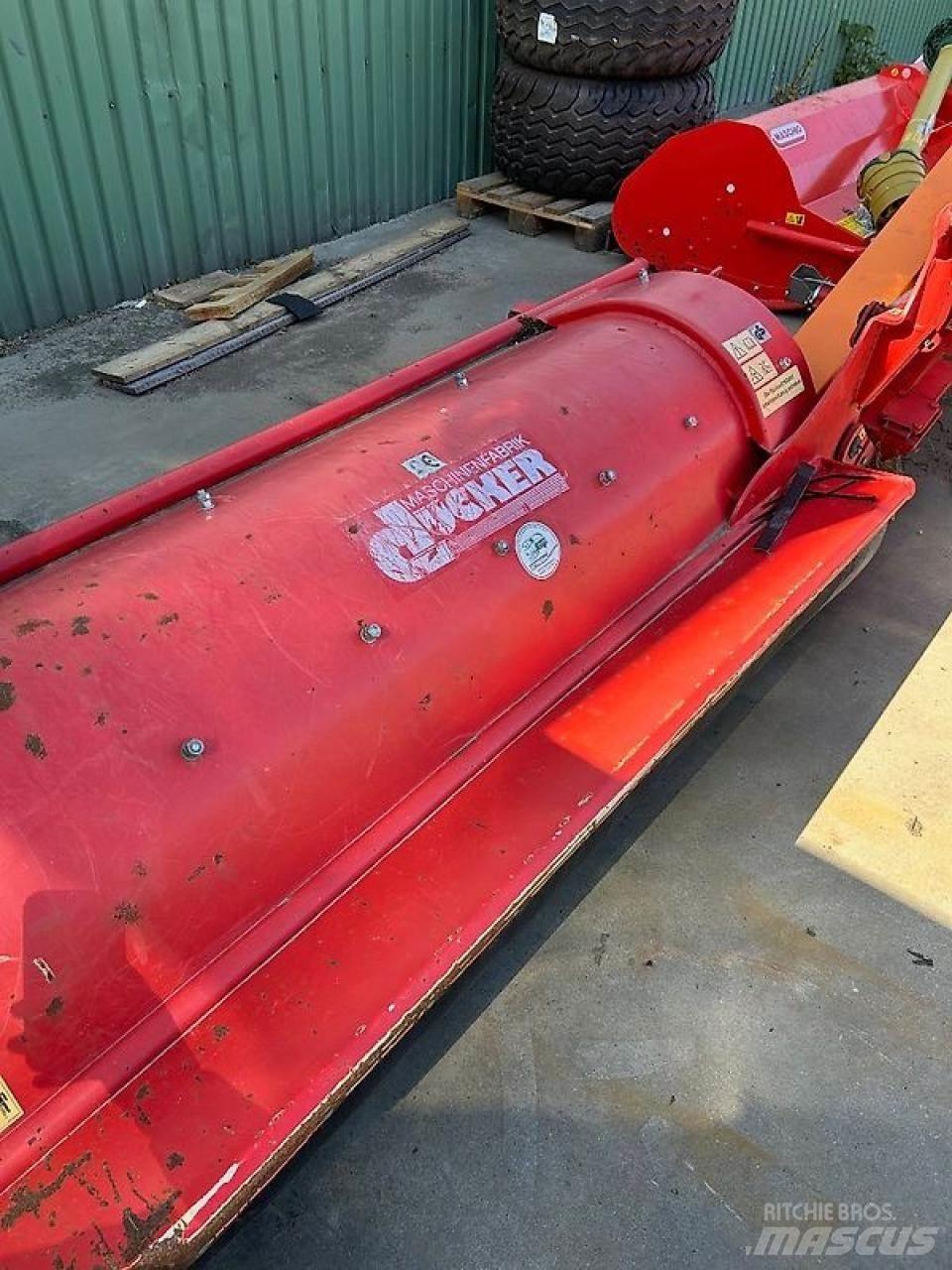 Dücker USM 21 Газонні і лукові косилки