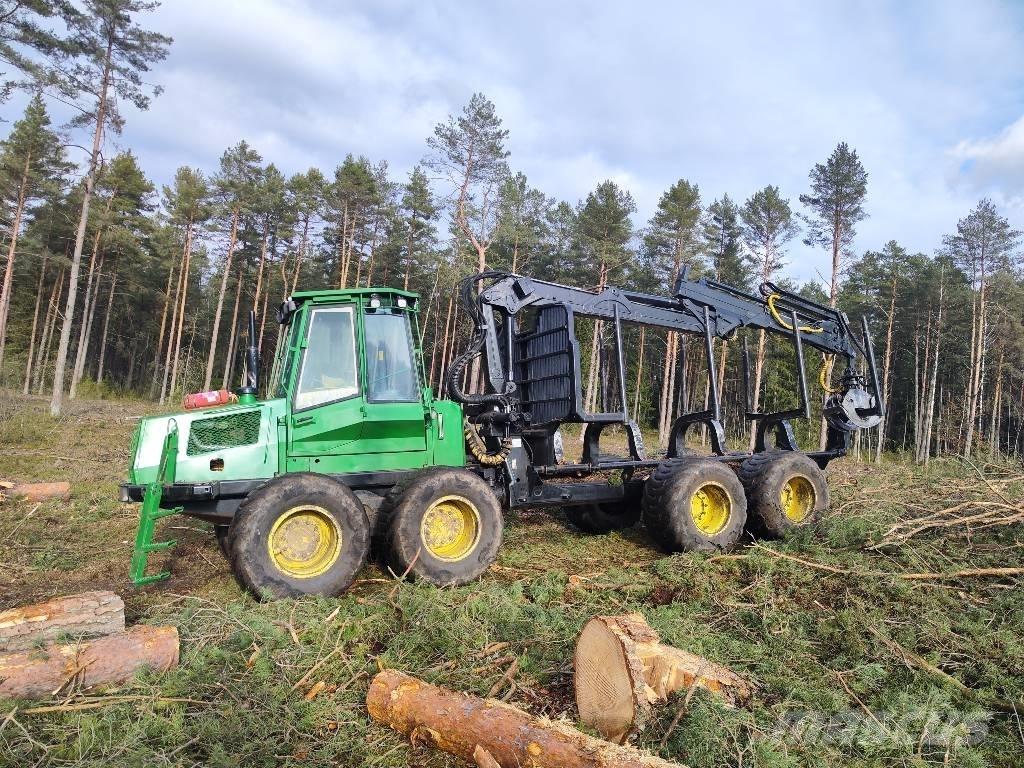 John Deere 1110 D Форвардери