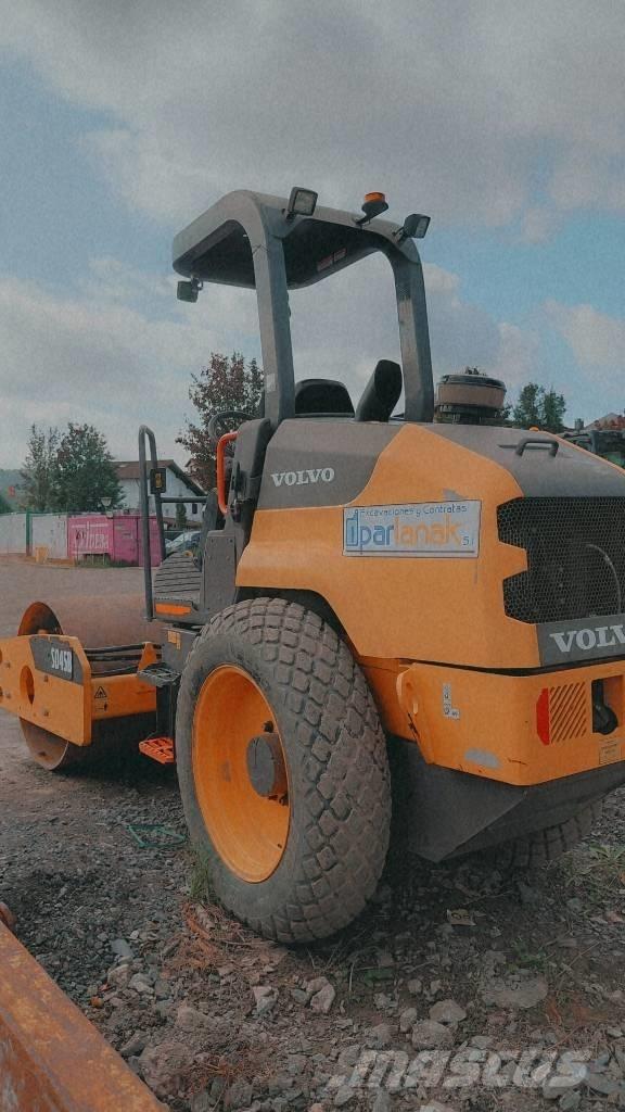 Volvo SD 45 B Грунтові котки