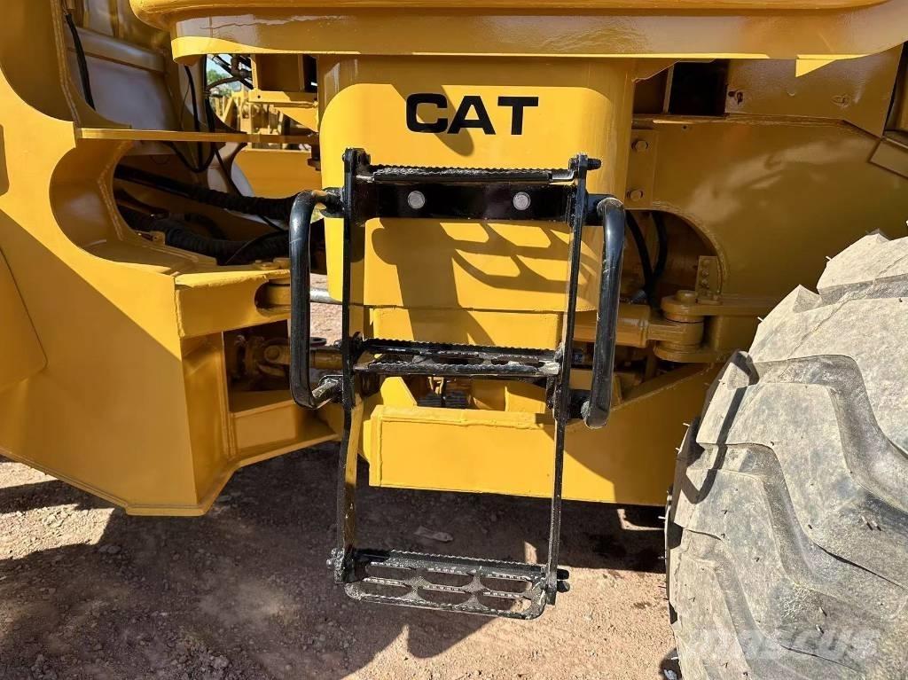 CAT 966H Фронтальні навантажувачі