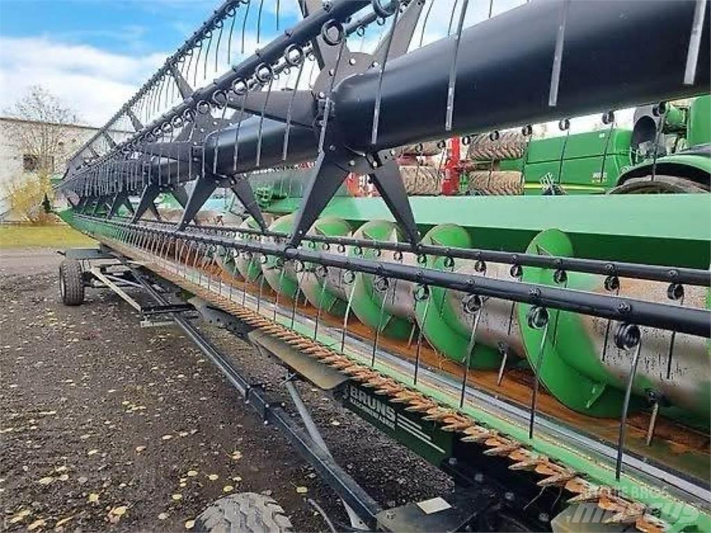 John Deere S 685 i Зернозбиральні комбайни