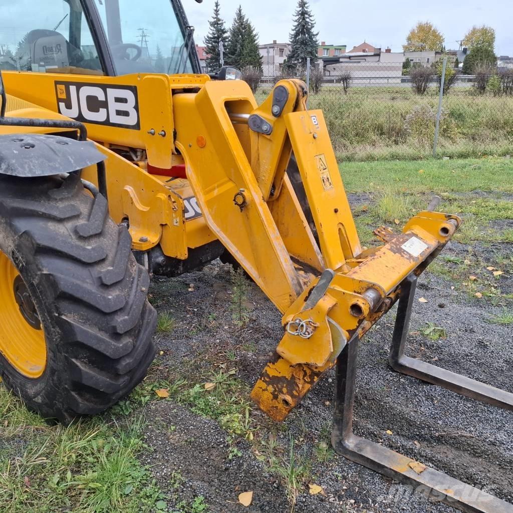 JCB 531-70 Телескопічні навантажувачі