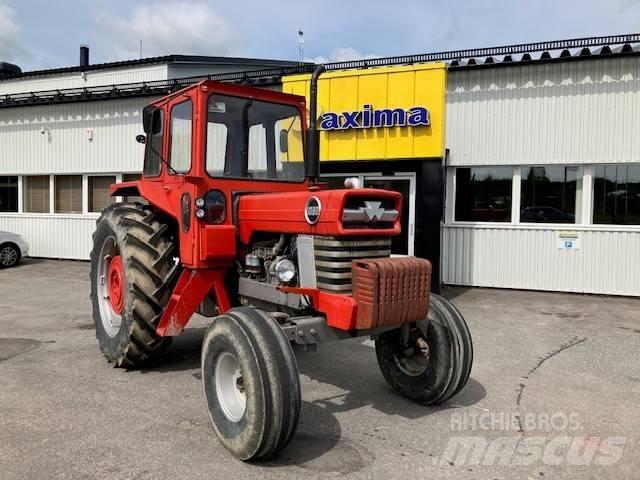 Massey Ferguson 1080 Трактори