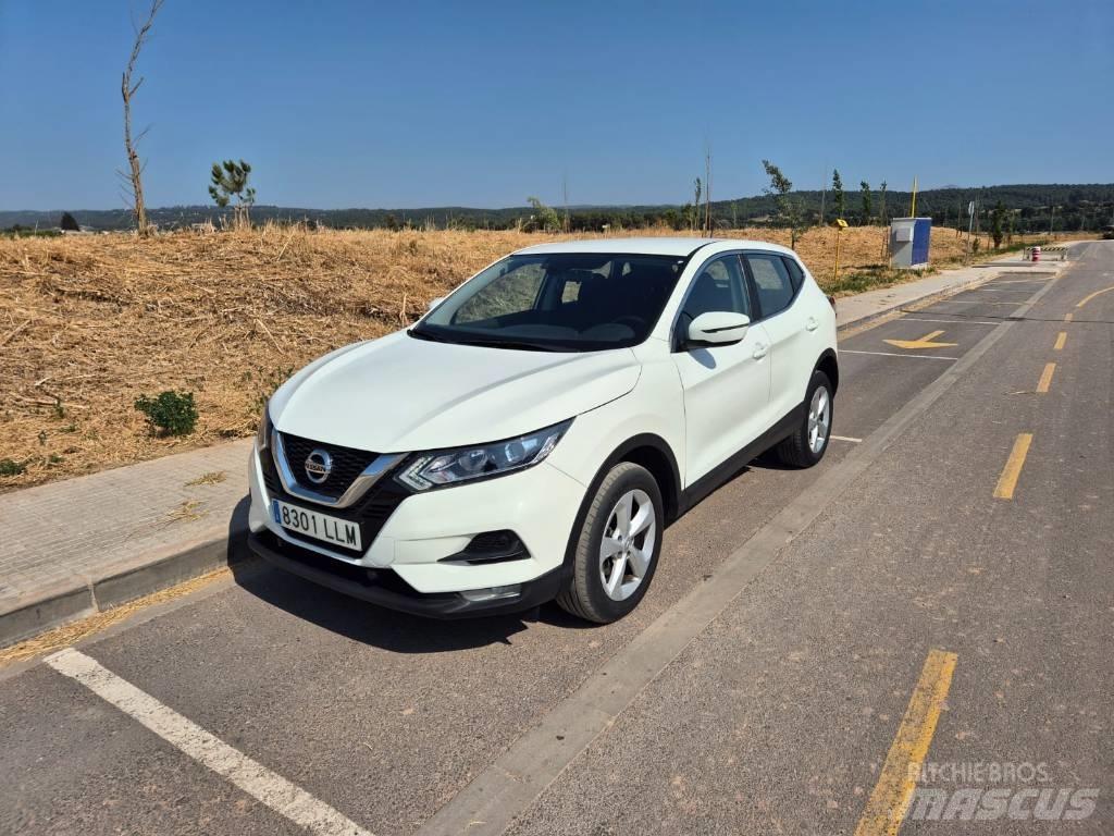 Nissan Qashqai Автомобілі