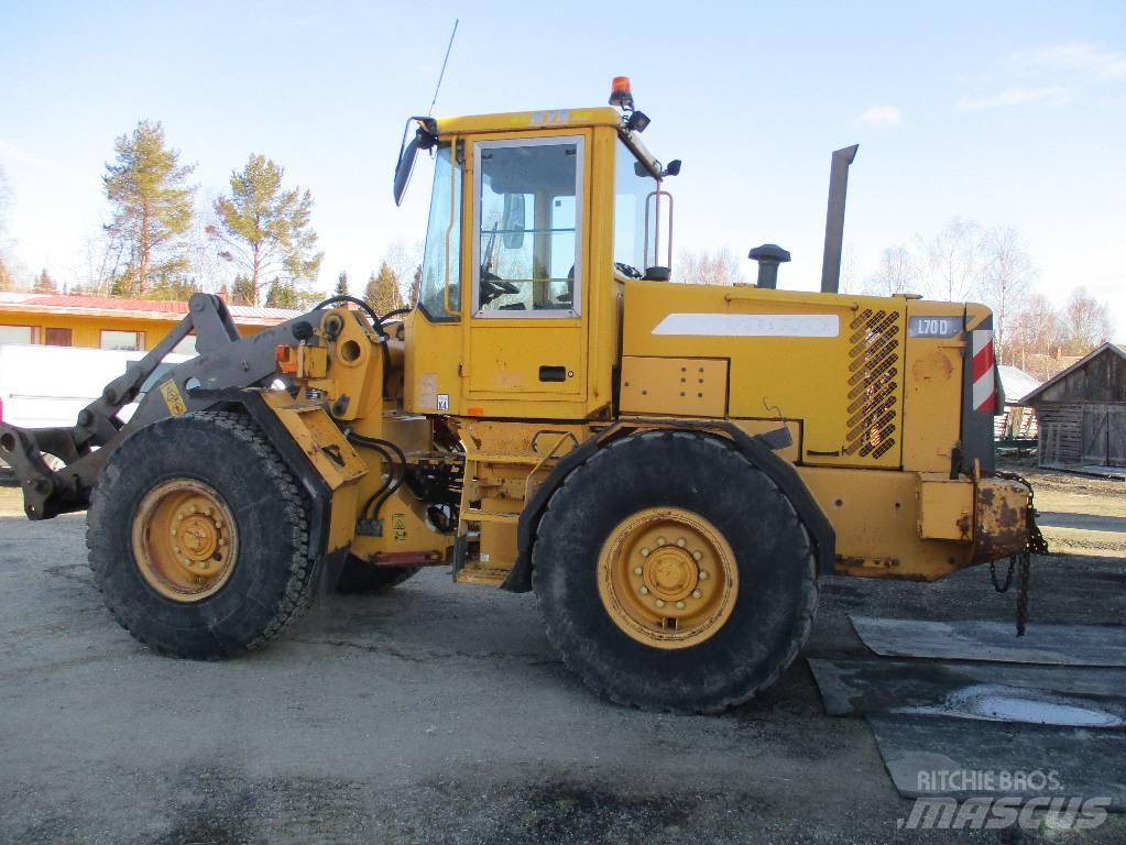 Volvo L 70 D Фронтальні навантажувачі