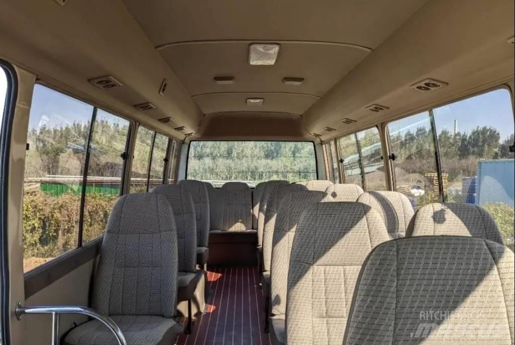 Toyota Coaster Bus Мікроавтобуси