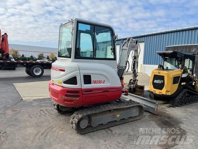 Takeuchi TB235 Міні-екскаватори < 7т