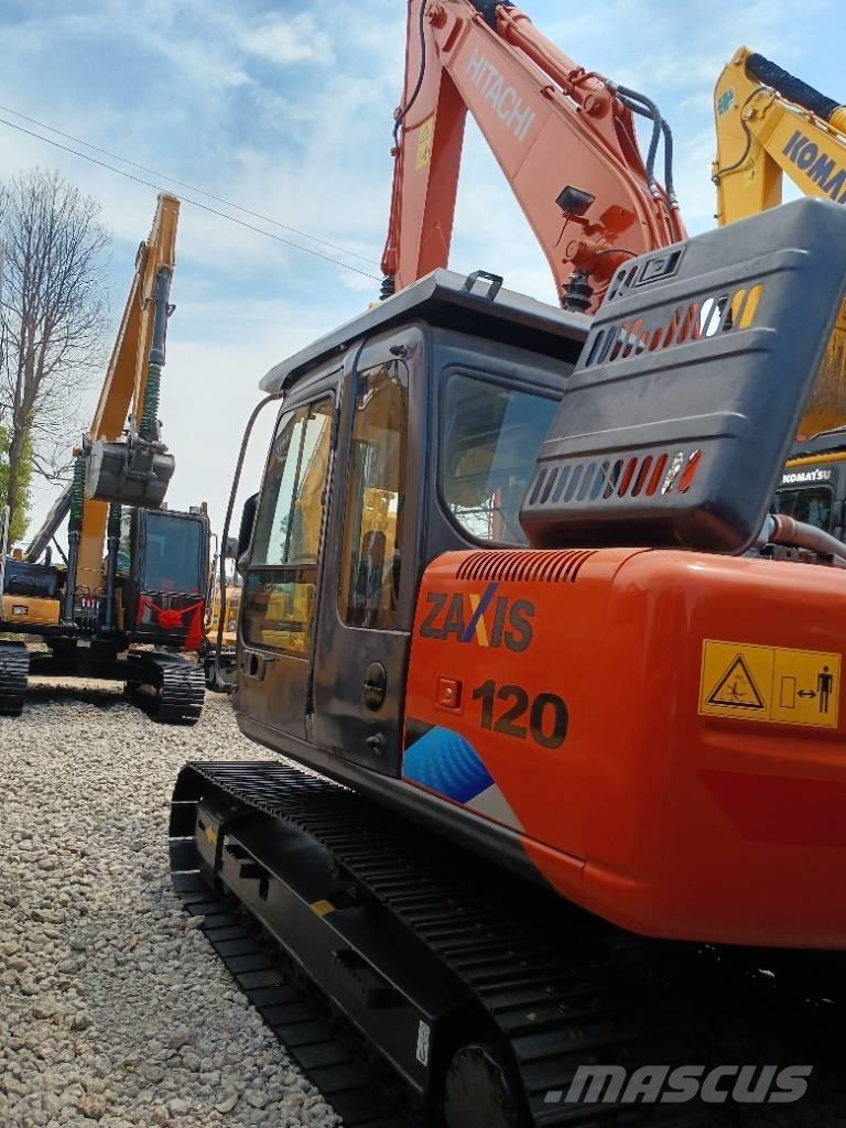 Hitachi ZX 120 Гусеничні екскаватори