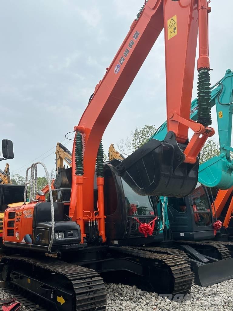 Hitachi ZX 120 Гусеничні екскаватори