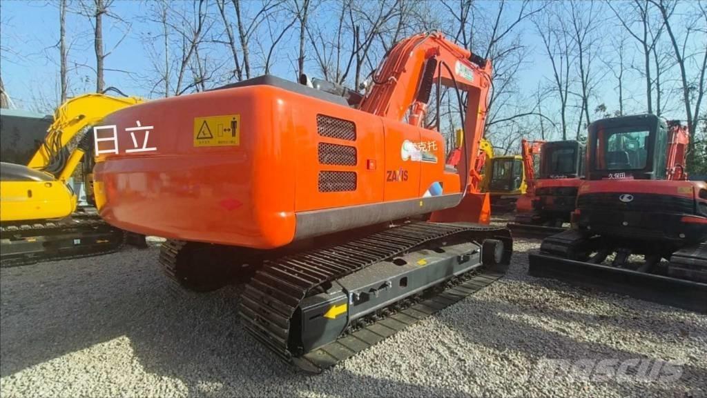 Hitachi ZX 210-3 Гусеничні екскаватори