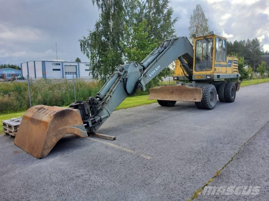 Volvo EW 200 Колісні екскаватори