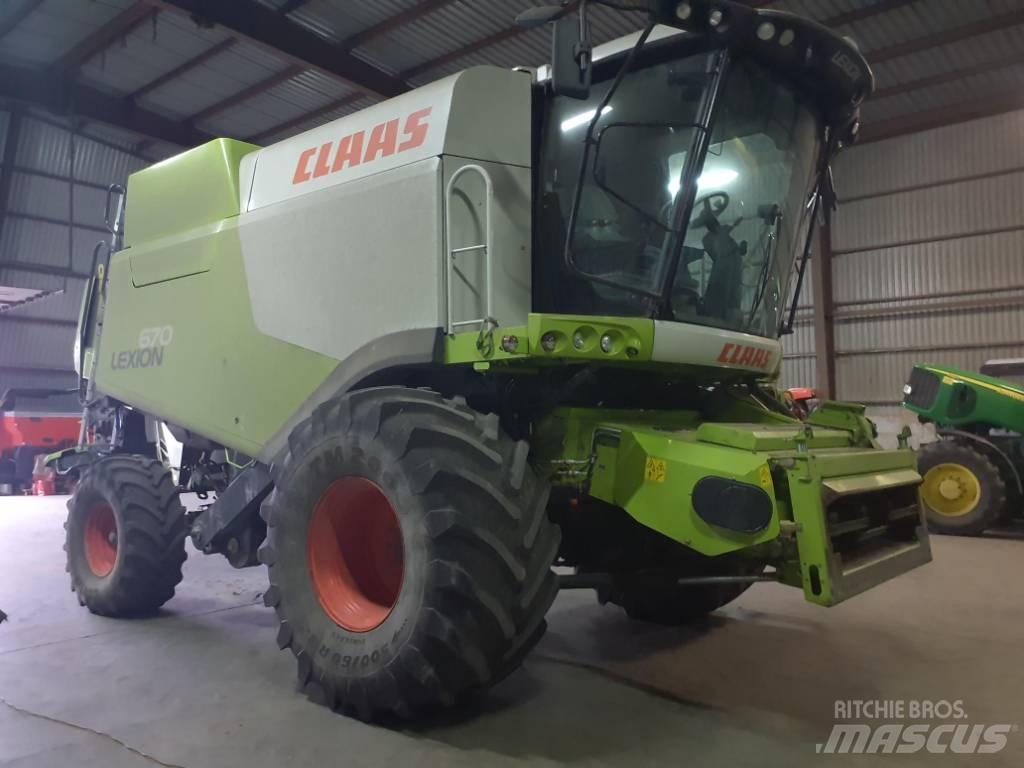 CLAAS Lexion 670 Зернозбиральні комбайни