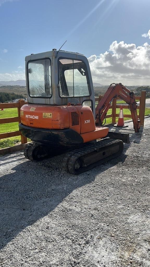 Hitachi Ex30-1 Міні-екскаватори < 7т