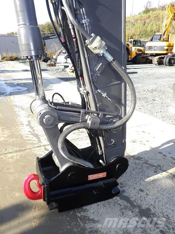 Volvo ECR 235 D Гусеничні екскаватори