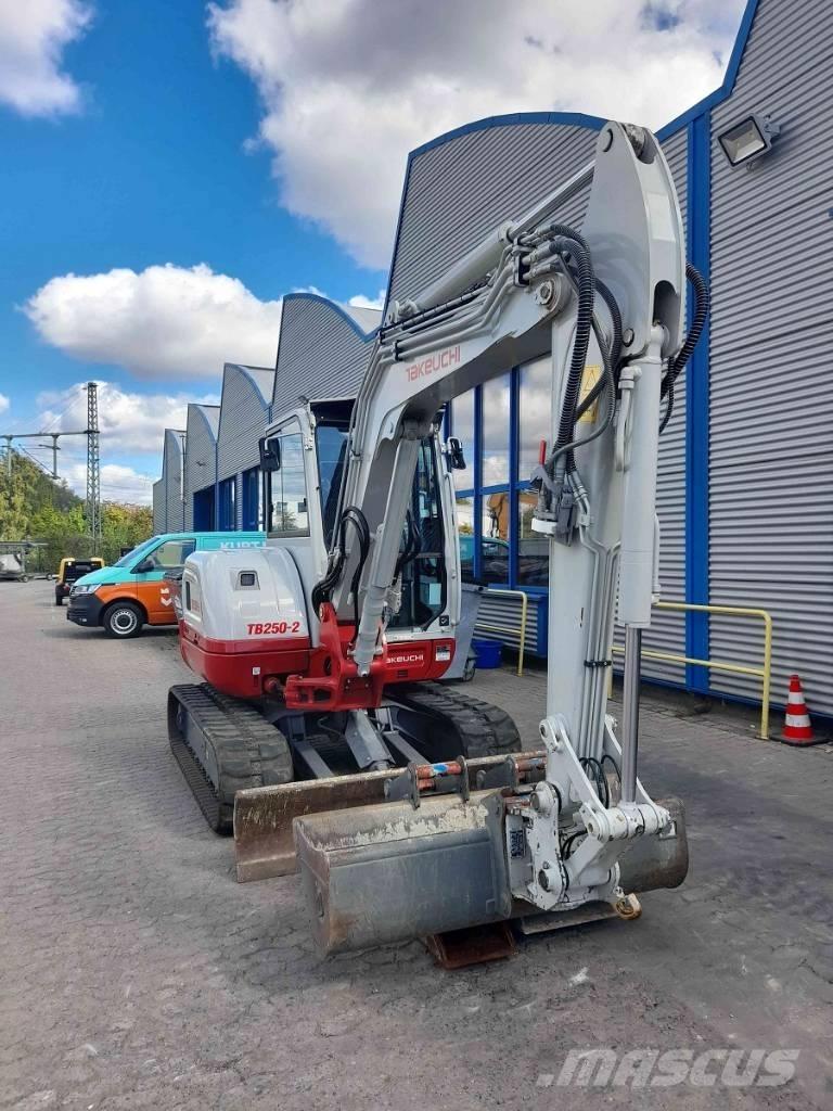 Takeuchi TB 250-2 Міні-екскаватори < 7т