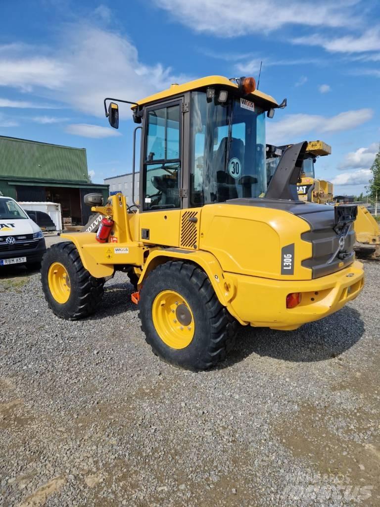 Volvo L 30 G Фронтальні навантажувачі