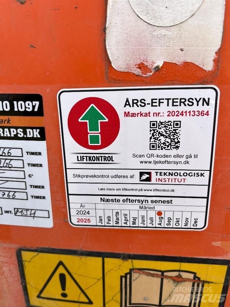 JLG 600 AJ Колінчаті підйомники