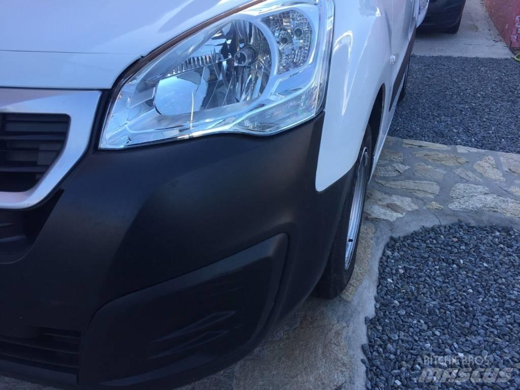 Peugeot Partner Панельні фургони