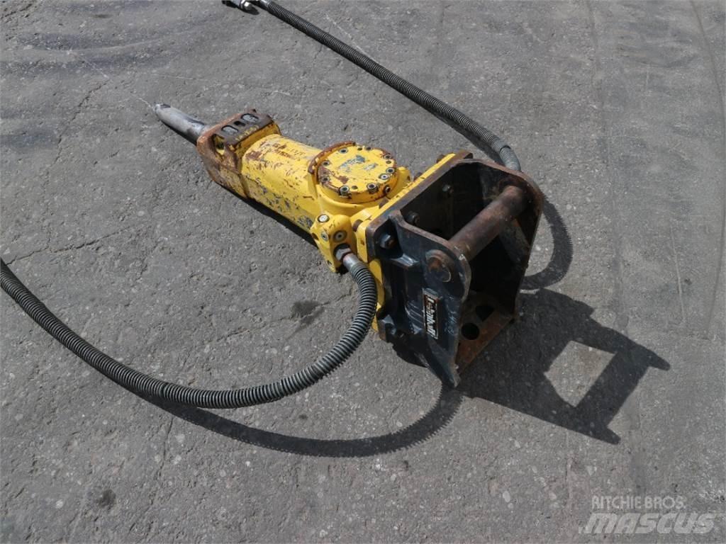 Atlas Copco SB152 Плуги