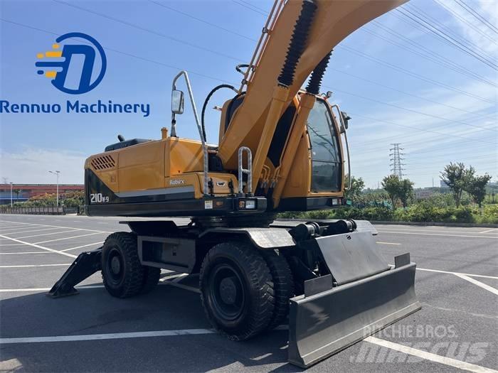 Hyundai R210W-9 Колісні екскаватори