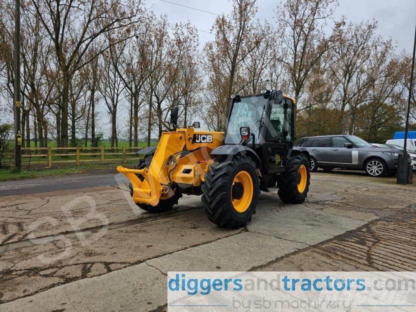 JCB 526-56 Agri Телескопічні навантажувачі