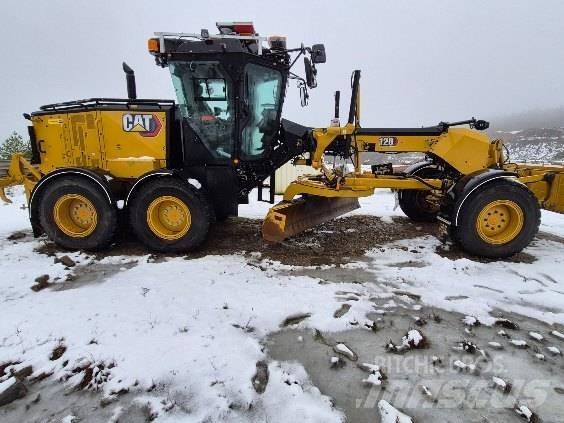 CAT 120 ADW Грейдери