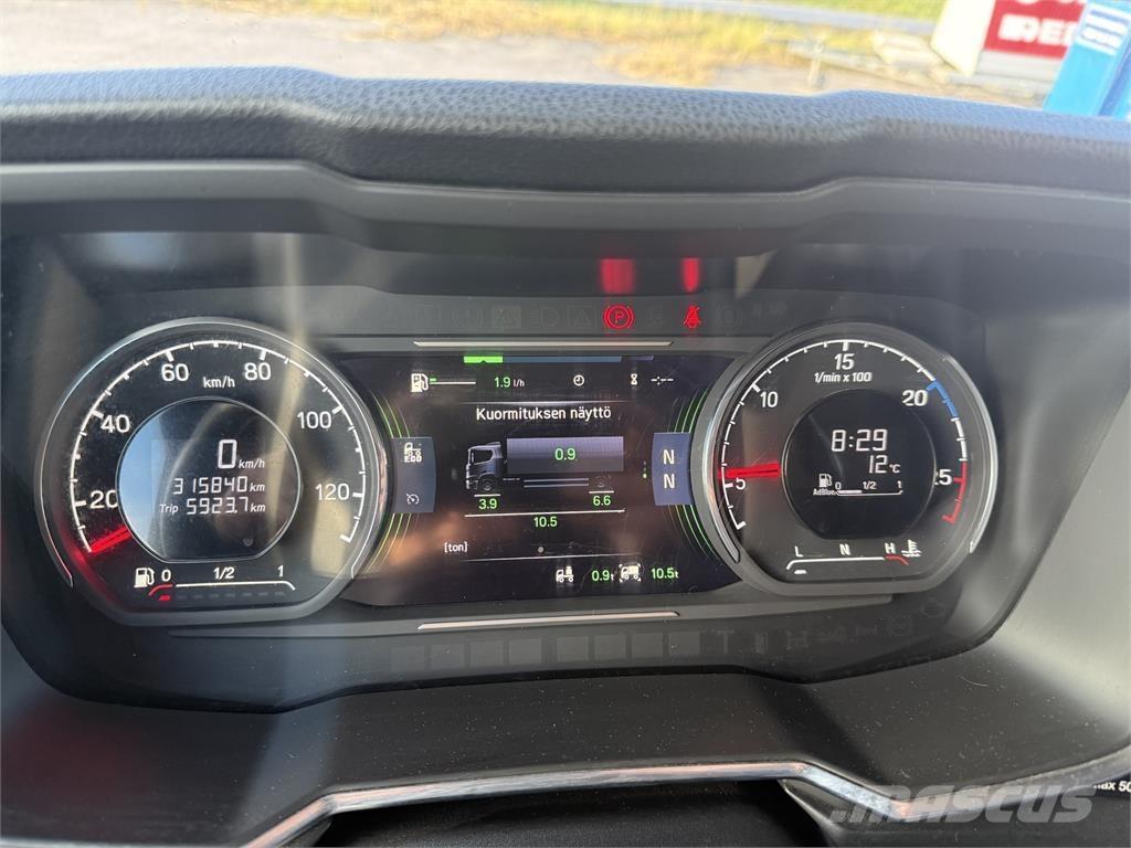 Scania P320 4X2 Фургони