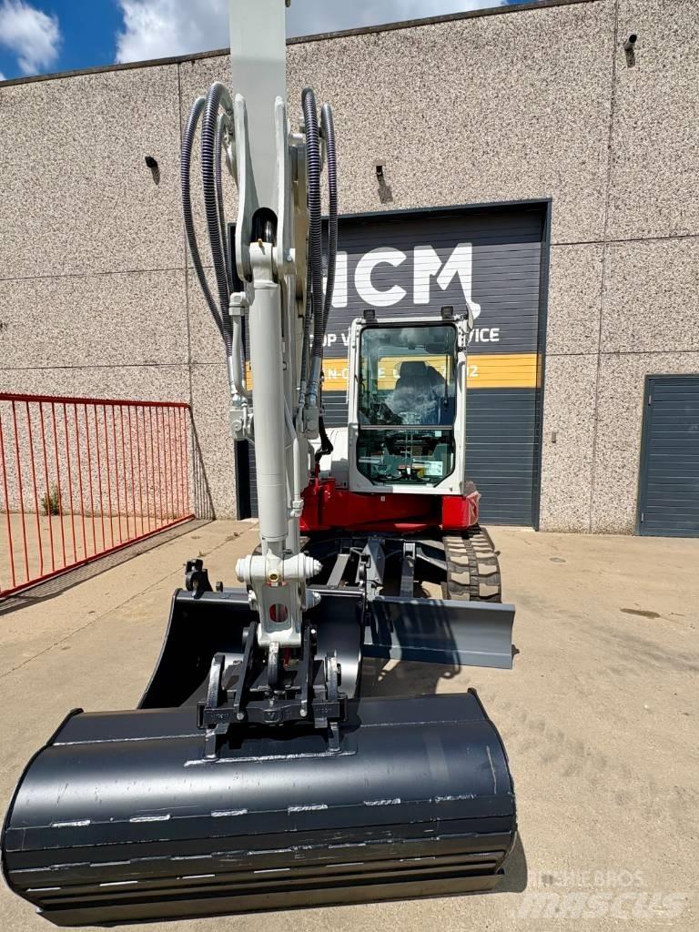 Takeuchi TB 257 FR Міні-екскаватори < 7т