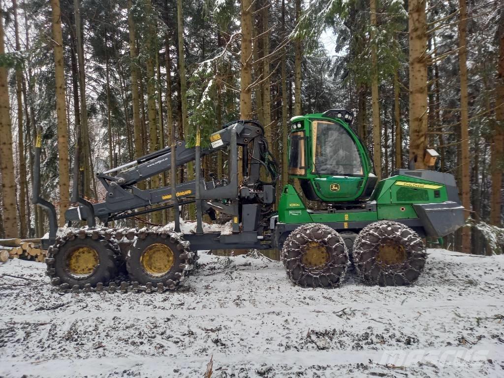 John Deere 1010 G Форвардери