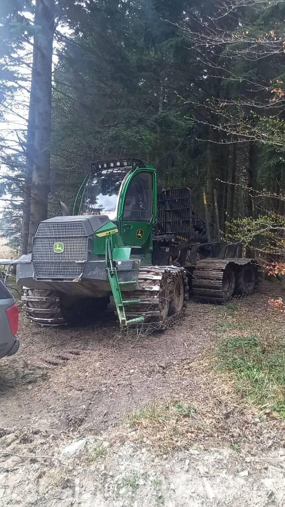 John Deere 1010 G Форвардери