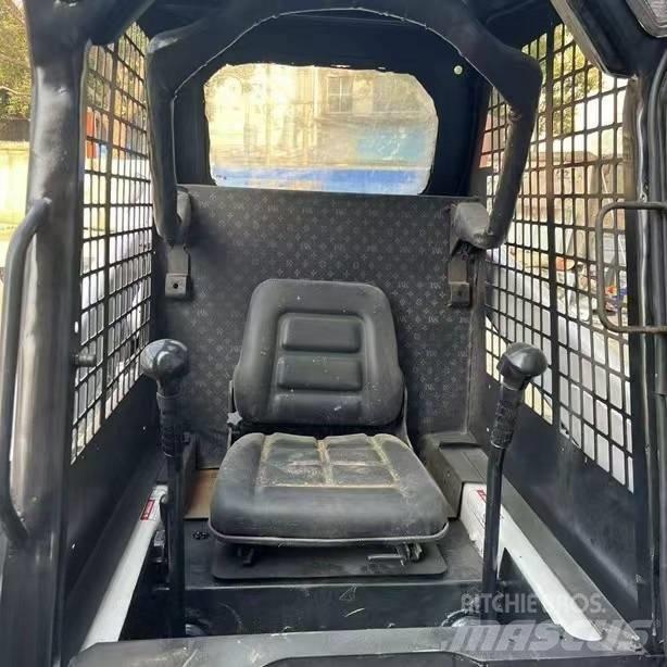 Bobcat S 160 Міні-навантажувачі