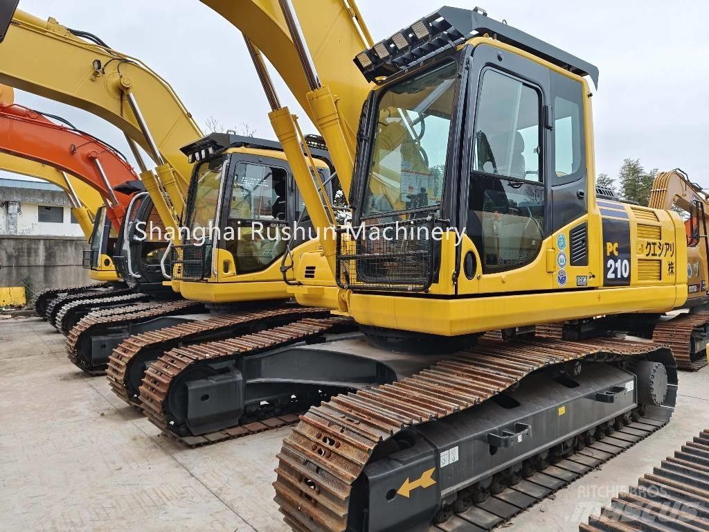 Komatsu PC210-8 Гусеничні екскаватори