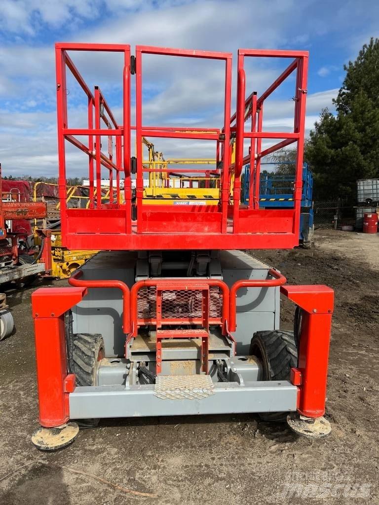 SkyJack SJ 6832 RT Підйомники-ножиці