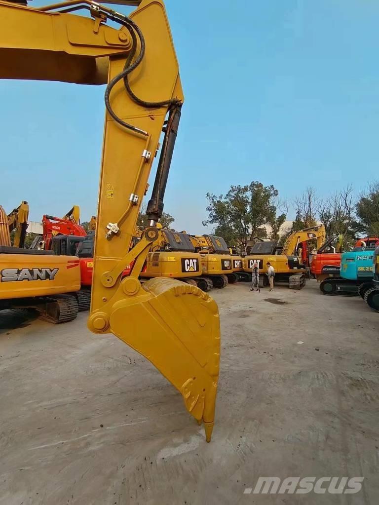 CAT 320GC Гусеничні екскаватори