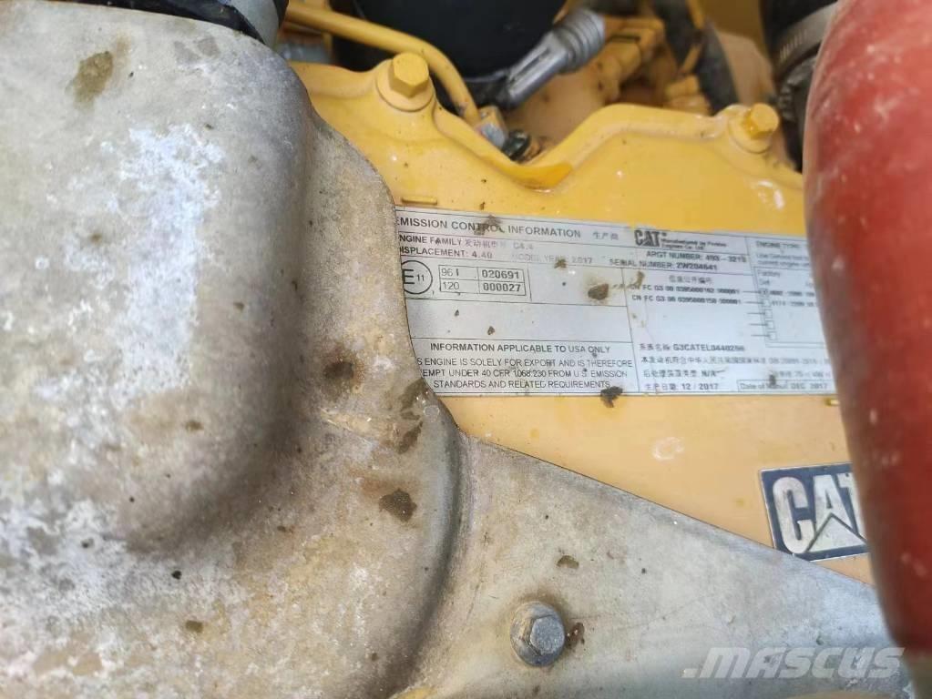 CAT 320GC Гусеничні екскаватори